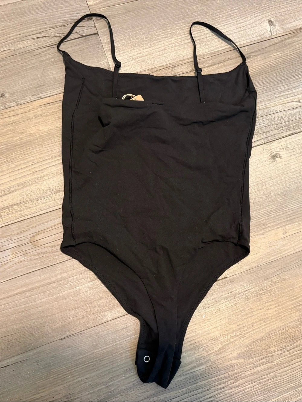 SKIMS Kim Kardashian Fits Everybody cami thong bodysuit XS new with tags - Picture 2 of 4